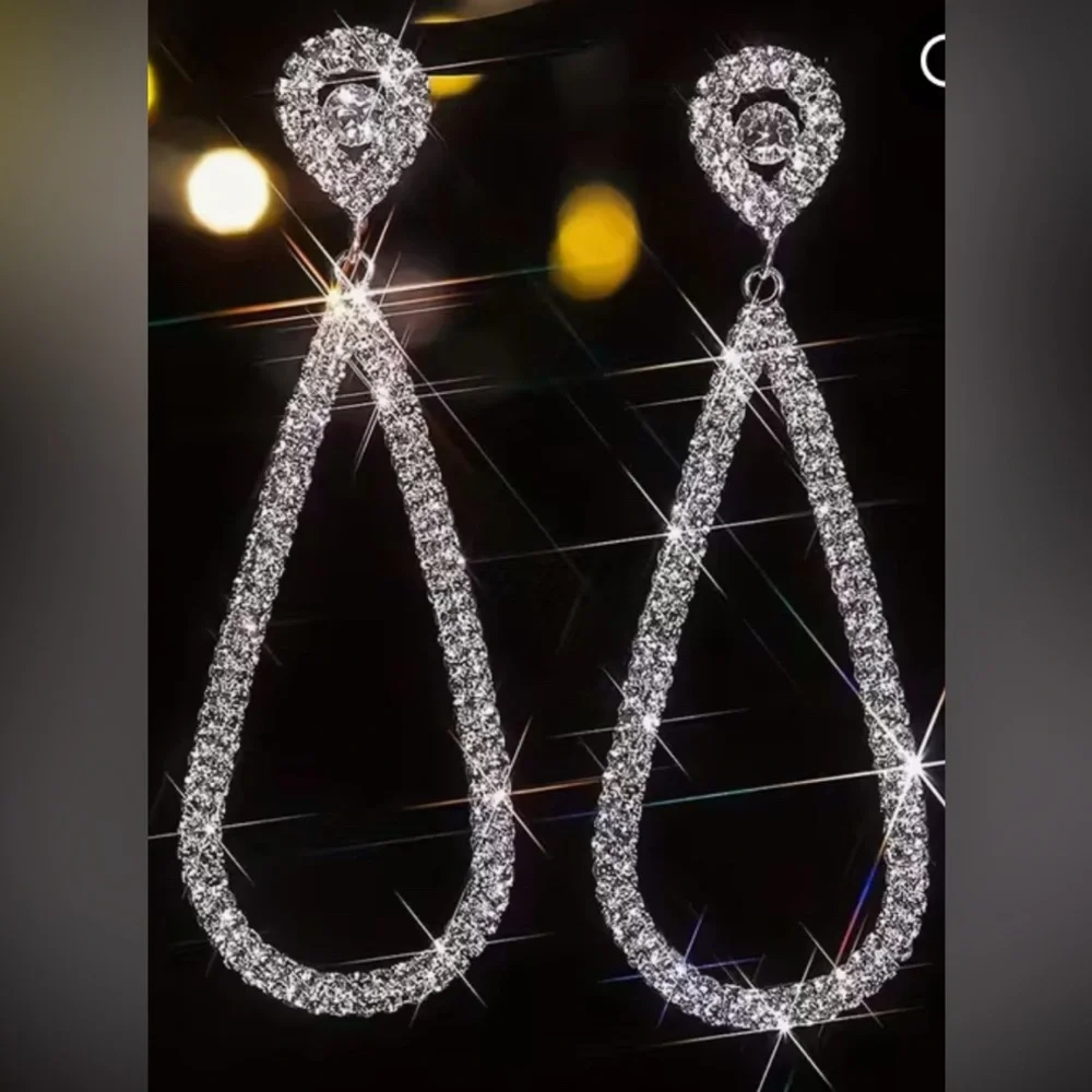 Elegant Silver & Rhinestone Teardrop Earrings